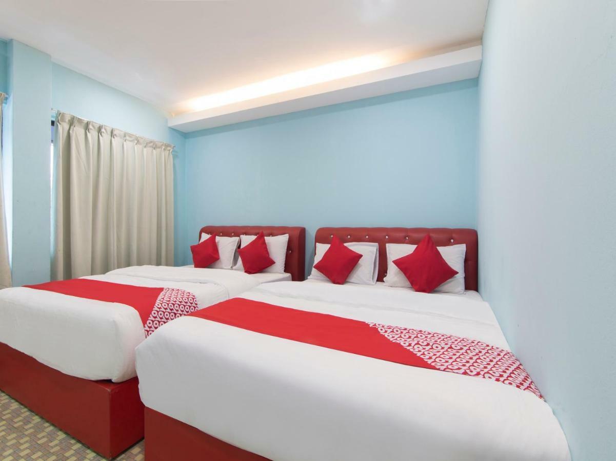 Oyo 1136 Pd Star Hotel Port Dickson Kültér fotó