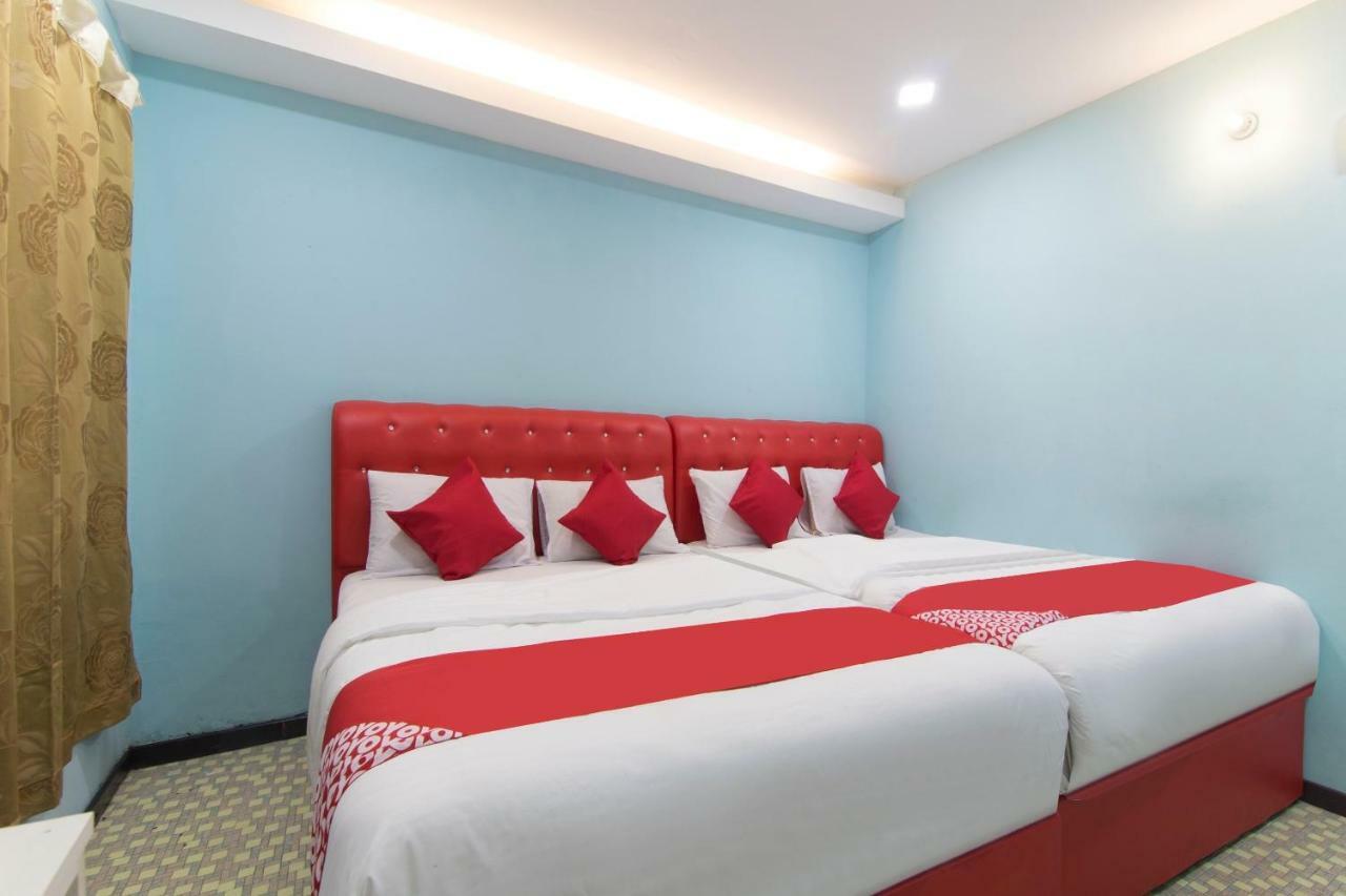 Oyo 1136 Pd Star Hotel Port Dickson Kültér fotó