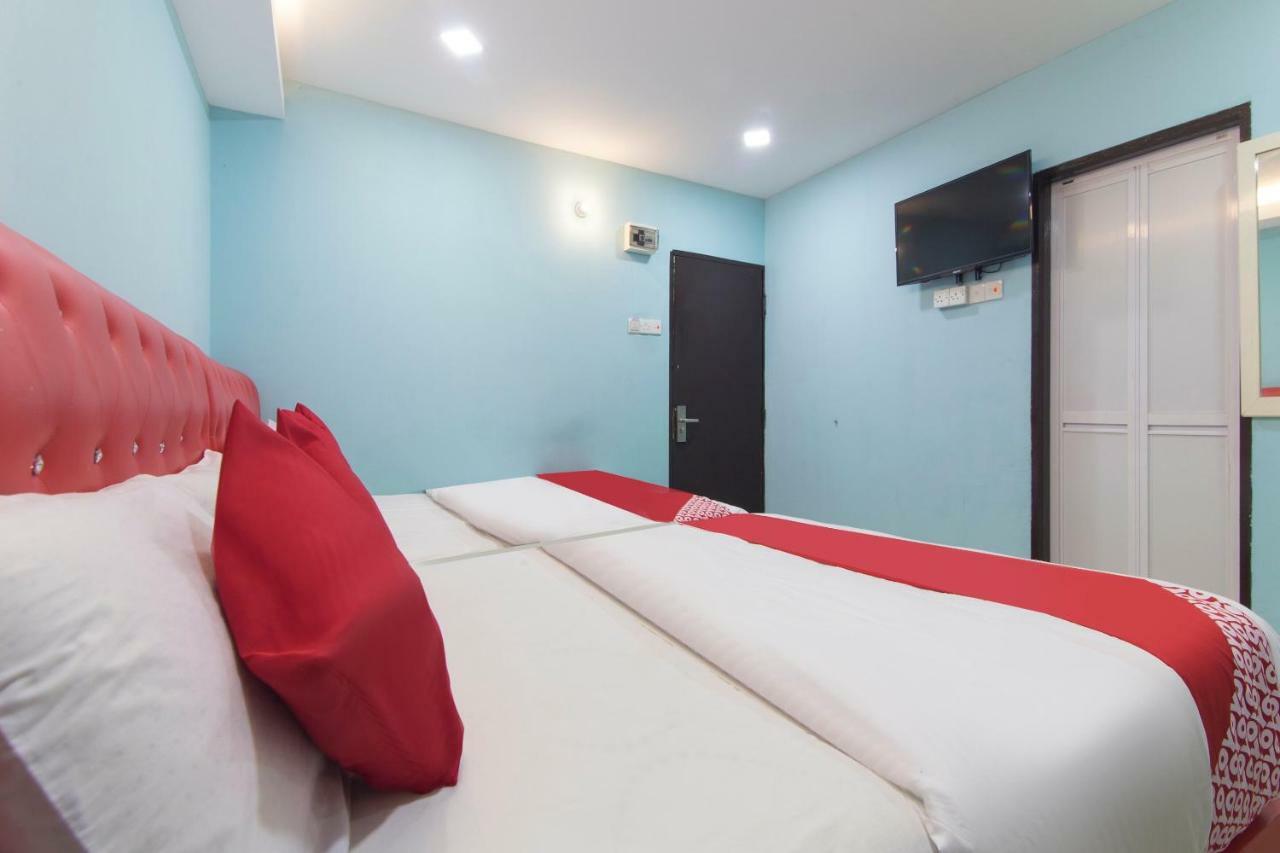 Oyo 1136 Pd Star Hotel Port Dickson Kültér fotó