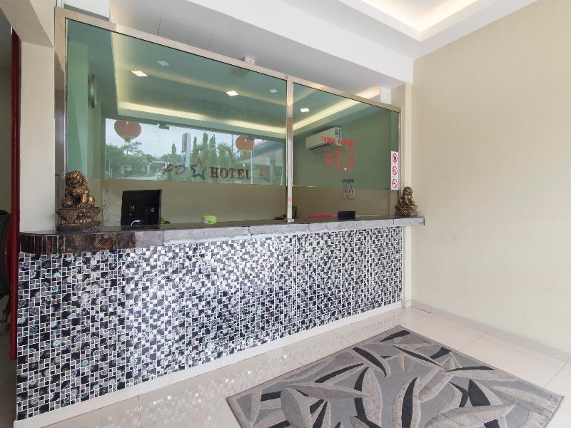 Oyo 1136 Pd Star Hotel Port Dickson Kültér fotó